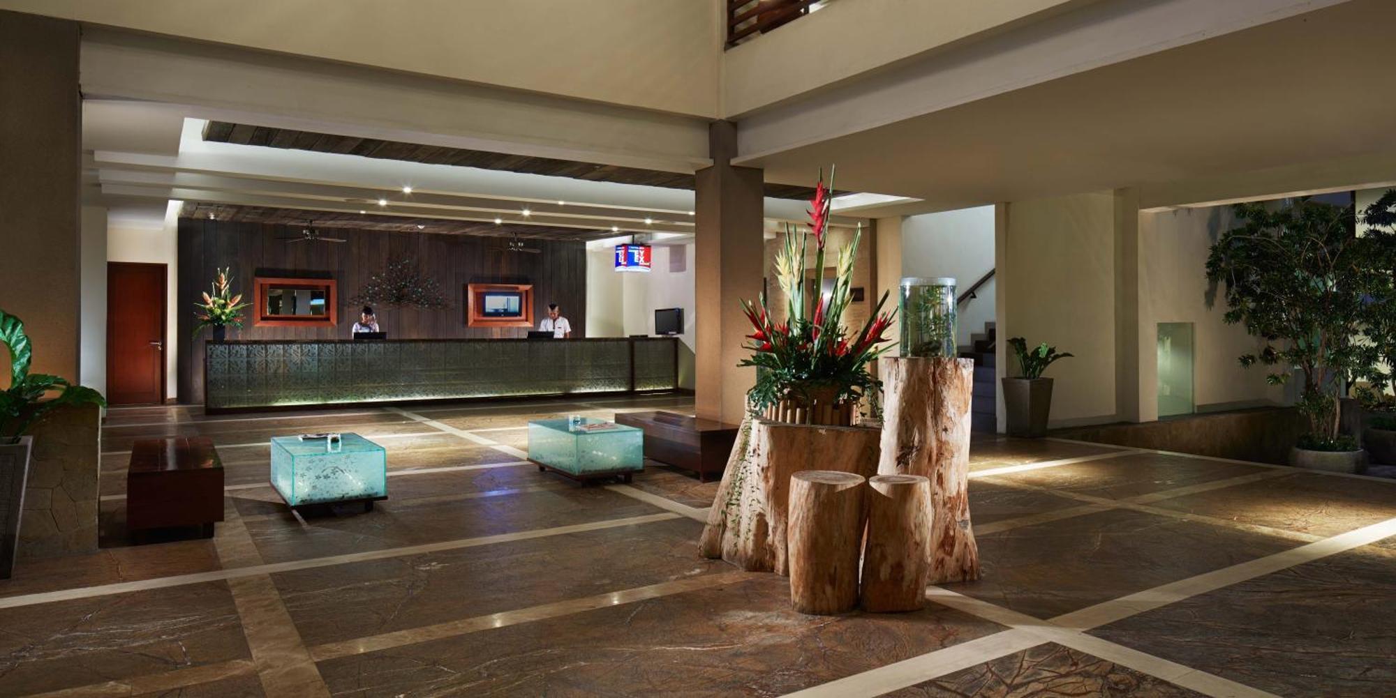 Sun Island Hotel & Spa Kuta Кута Екстериор снимка